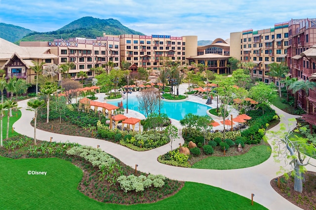 ディズニー・エクスプローラーズ・ロッジ (迪士尼探索家度假酒店)