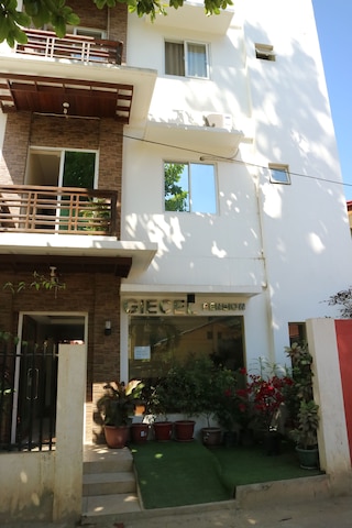 ジエセル ペンション