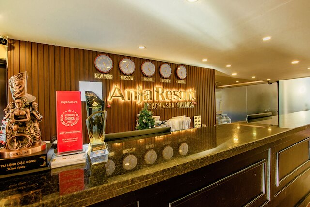 アンジャ ビーチ リゾート & スパ