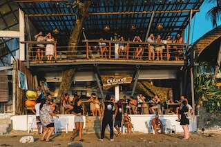 アウトポスト ビーチ ホステル - アダルト オンリー