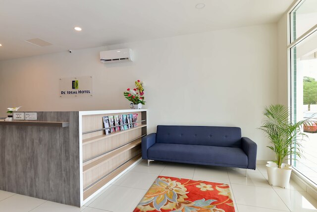 デ アイディアル ホテル