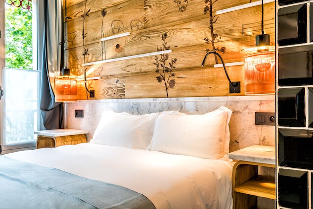 オテル レストラン オ ブフ クロンヌ