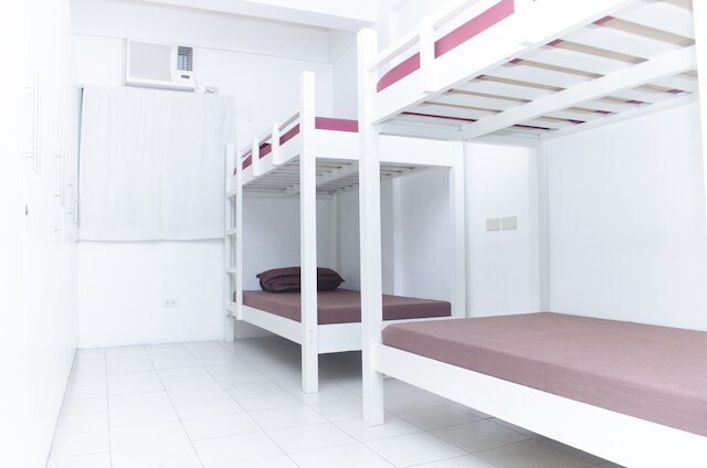 タラサ ホステル