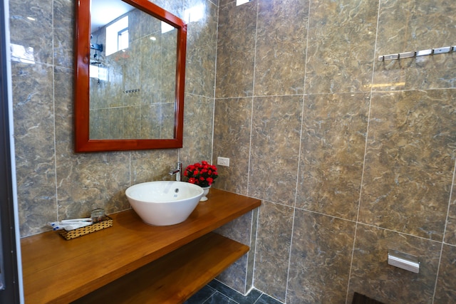 アン バン ビーチ ドルフィン ホームステイ ホイアン