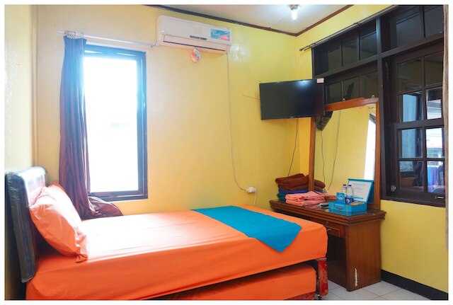 ブディ ハウス & フード ステーション