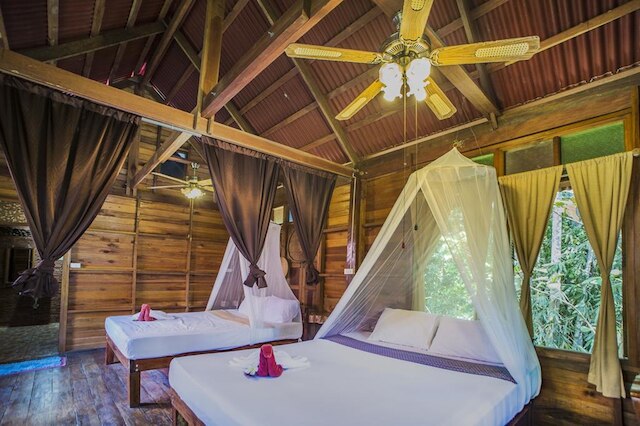 アーツ リバービュー ロッジ