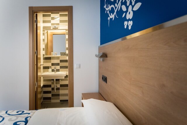 ホスタル カラセド