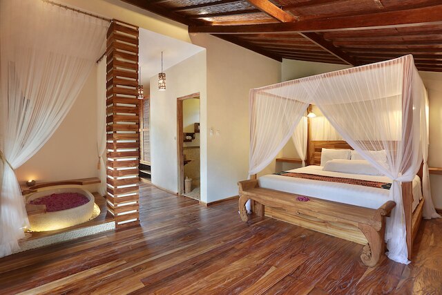 ブリージー ポイント ヴィラズ