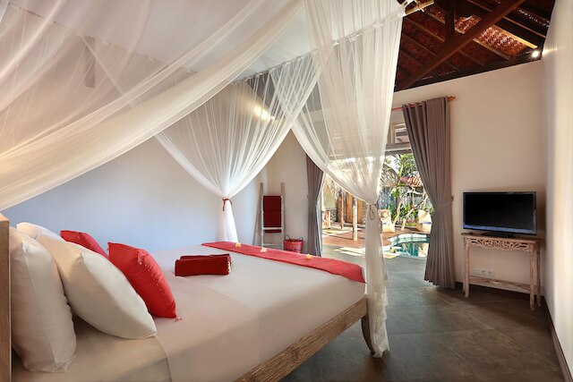 ブリージー ポイント ヴィラズ