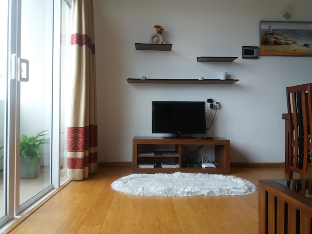 コロンボ シー ビュー アパートメント