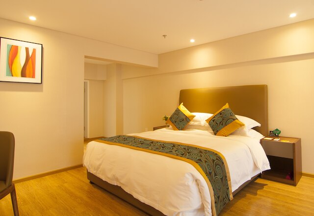 ホーム プラス スイート ホテル アンド アパートメント (紅璞禮遇武漢都市店)