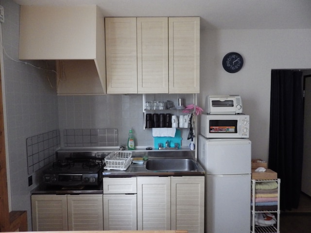 コンドミニオ百舌鳥 102