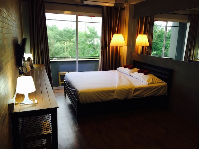 ポップコーン ハウス ラチャダ