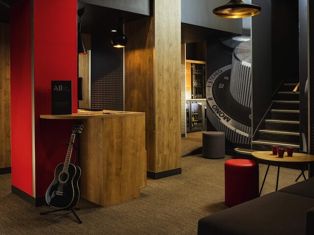 イビス パリ ガール デュ レスト ディズィエム