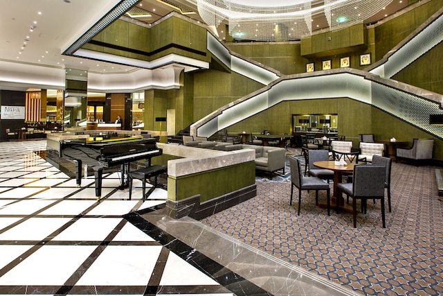 アイラ グランド ホテル