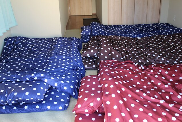 宿カフェ ベッド＆ブレックファースト チェルシーズ レインボウ