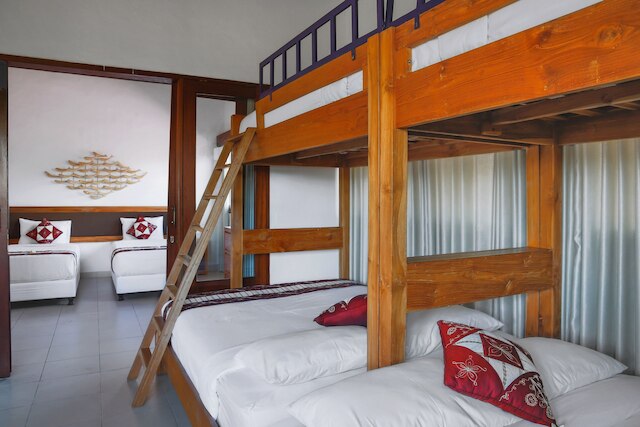 ヴィラ バリ キャビア