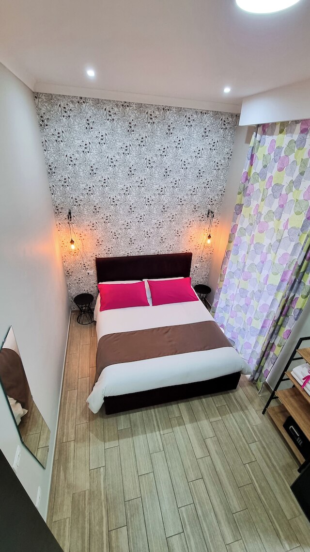 ナポリ シティ ルームズ