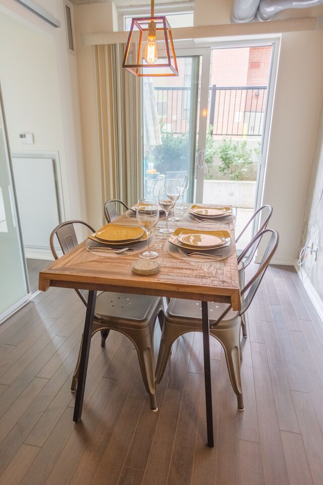 ラグジュリアス トロント ロフツ