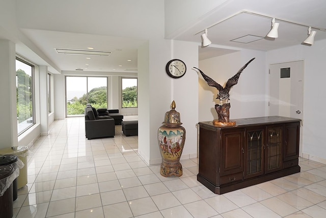 TOBI hostel and apartments