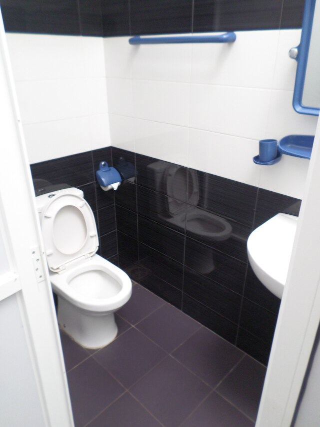 レオズ ホーム ステイ