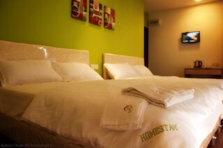 ホームステイ クチン