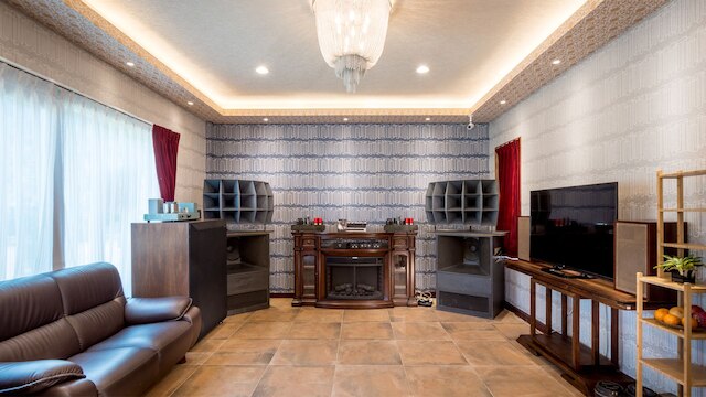 ブラックジャズ イン (黑爵士民宿)