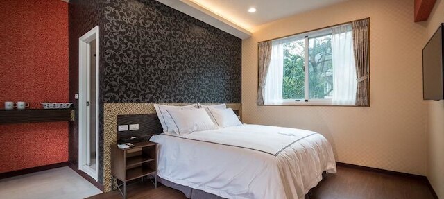 ブラックジャズ イン (黑爵士民宿)