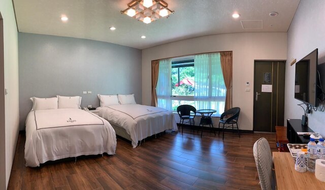 ブラックジャズ イン (黑爵士民宿)