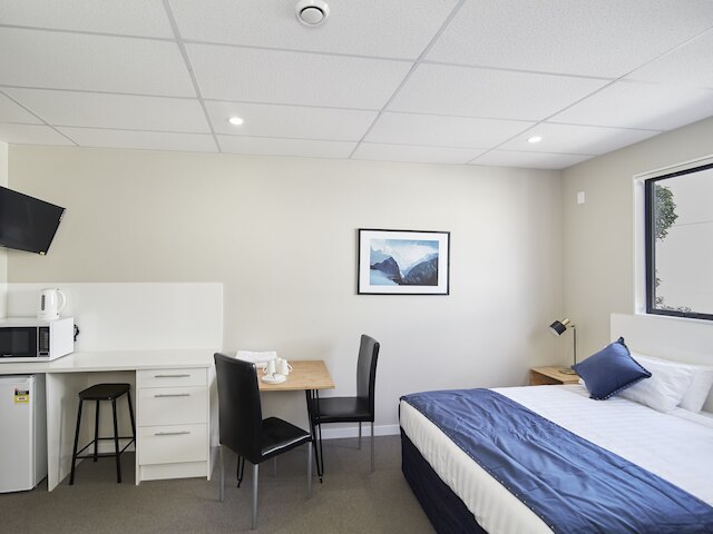 スリー パームス ロッジ