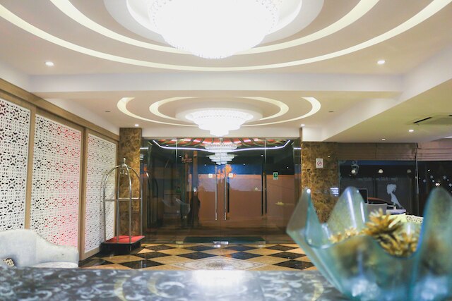 マーヴェリック ラチャダ ホテル