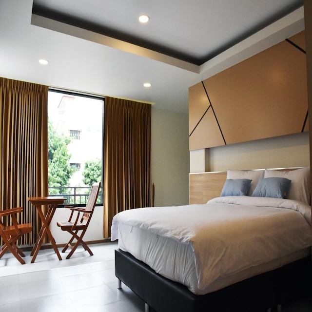 タック ミー イン