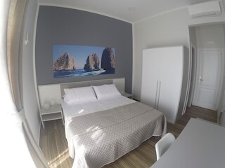 ルームズ スタツィオーネ チェントラーレ