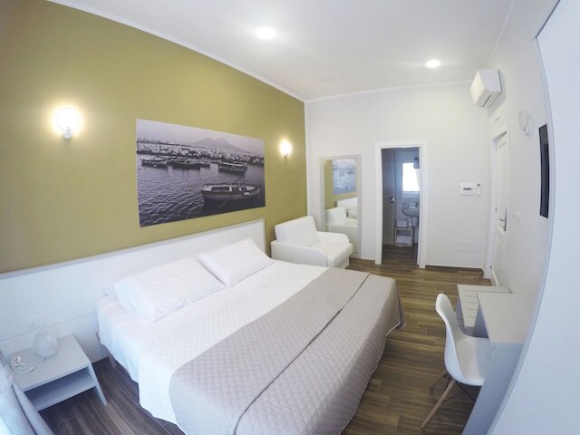 ルームズ スタツィオーネ チェントラーレ