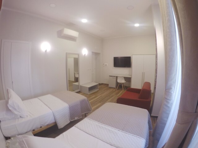 ルームズ スタツィオーネ チェントラーレ