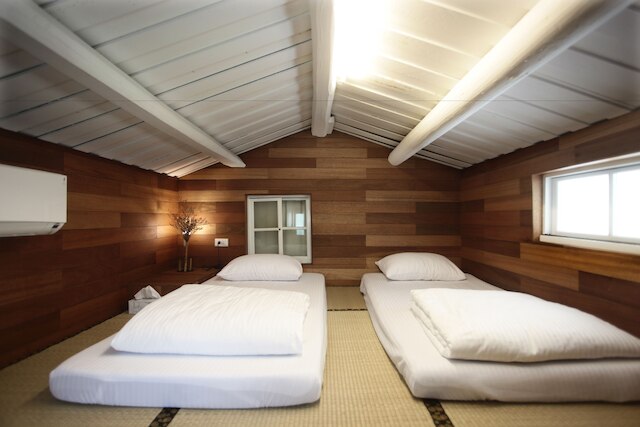 サイ カウ キン プライベート ハウス (屎溝墘客廳)