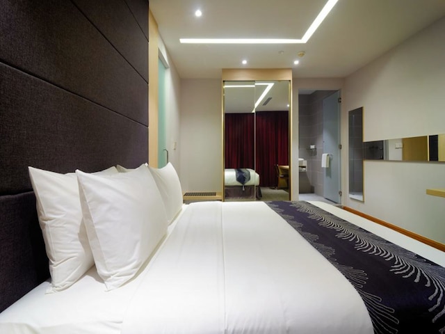 ザ クラガン リバーソン ホテル & レジデンス