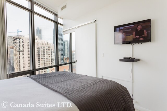 カナダ スイーツ - 832 ベイ ストリート