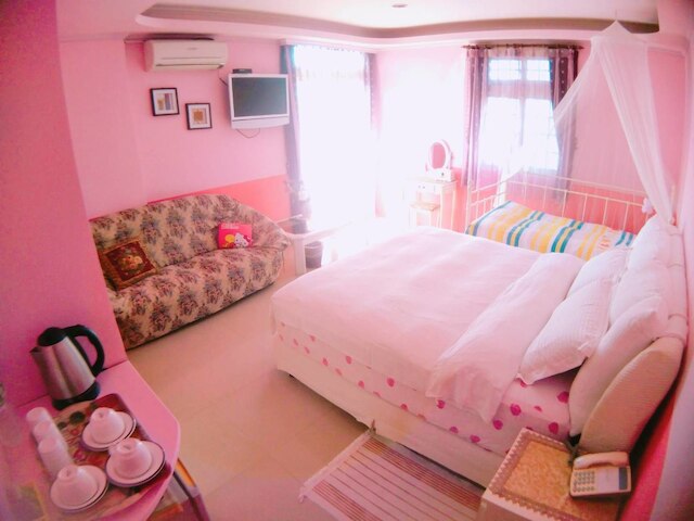 リバーサイド B&B (親水棧民宿)