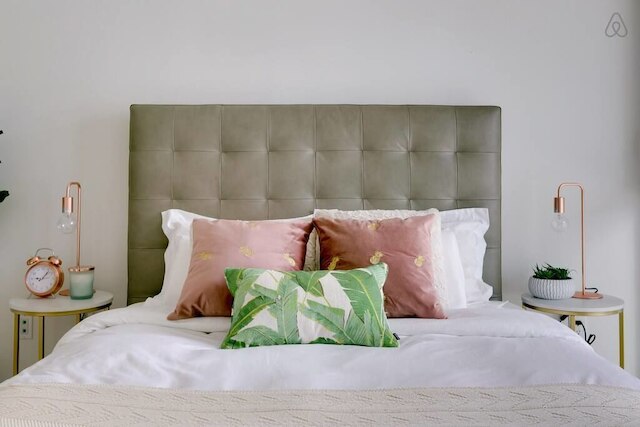 シティ コンド バイ ロジャース センター