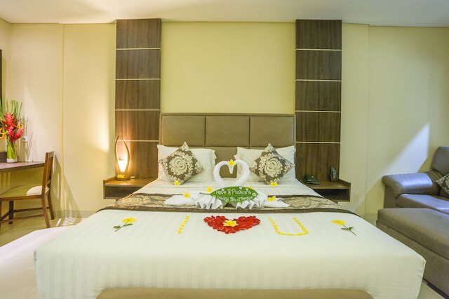 ド ペンジョール スミニャック ホテル