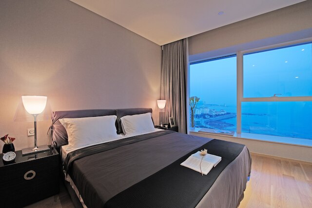 青島マジェスティ マンション ホテル (青島万麗海景公寓)