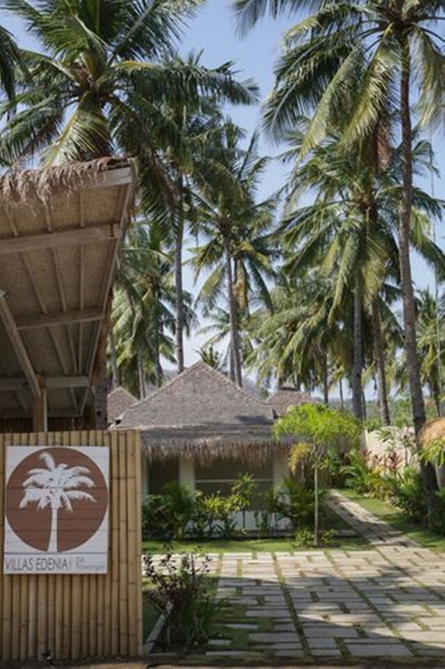 ヴィラズ エデニア