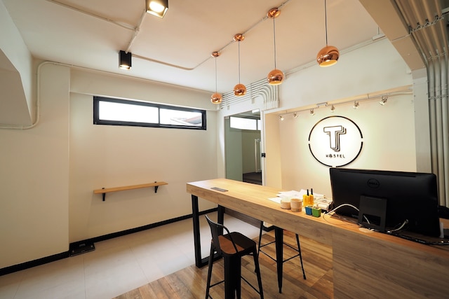 T ホステル アット ビクトリー モニュメント