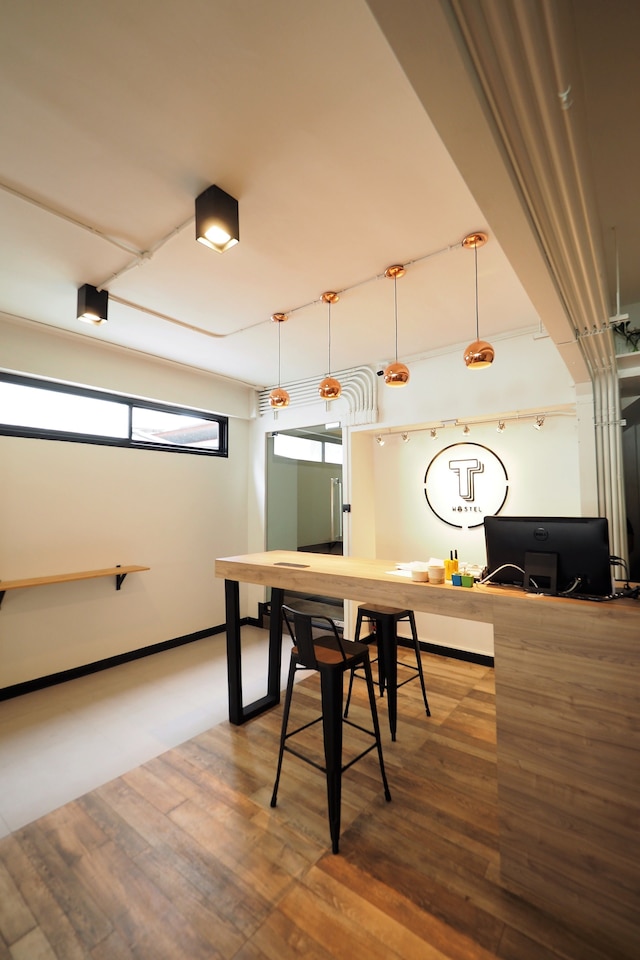 T ホステル アット ビクトリー モニュメント