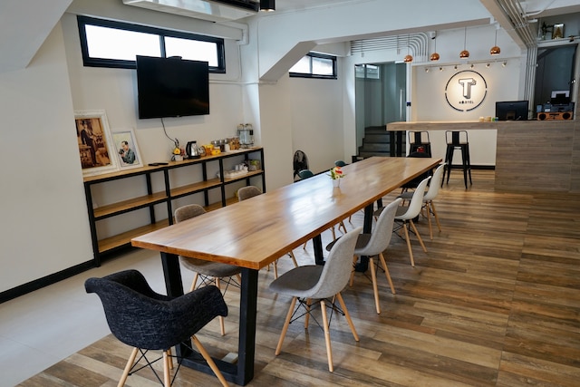 T ホステル アット ビクトリー モニュメント