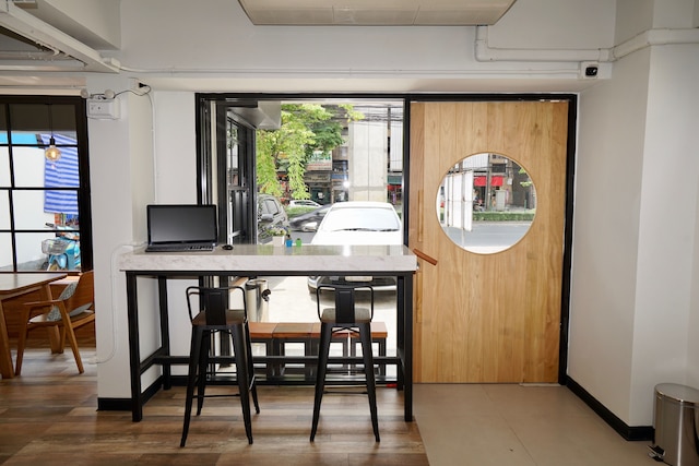 T ホステル アット ビクトリー モニュメント