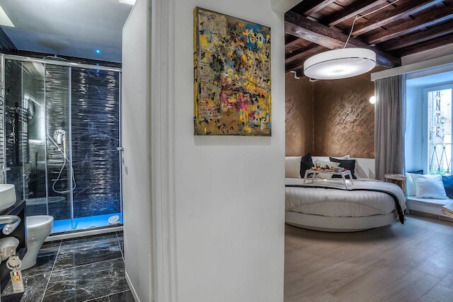 スパーニャ ラグジュアリー エン トレヴィ