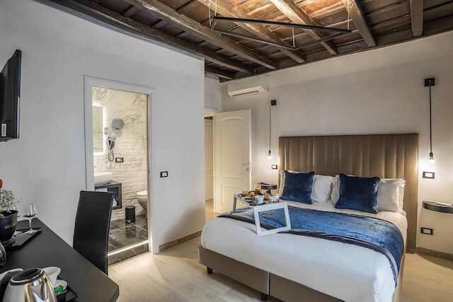 スパーニャ ラグジュアリー エン トレヴィ