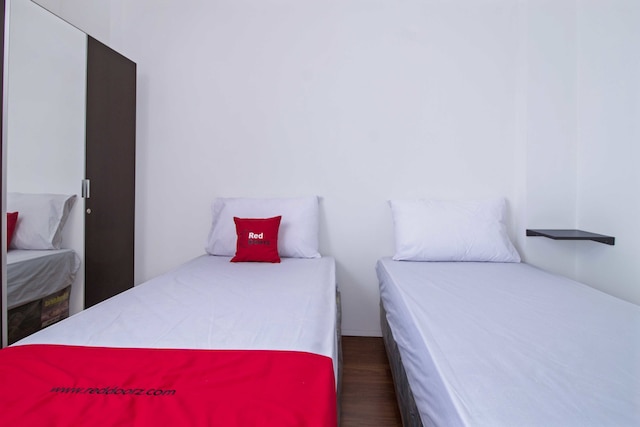 レッドドアーズ プラス ニア プラザ インドネシア